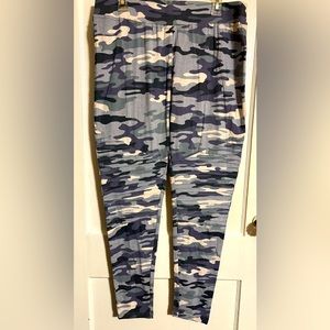 Charlie Paige leggings